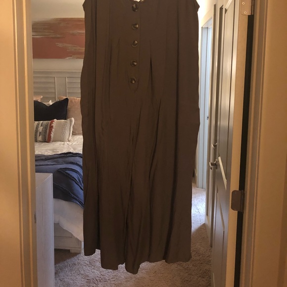 🛍 2/$30 | Olive Green Boutique Wide-Leg Jumper - Picture 2 of 4